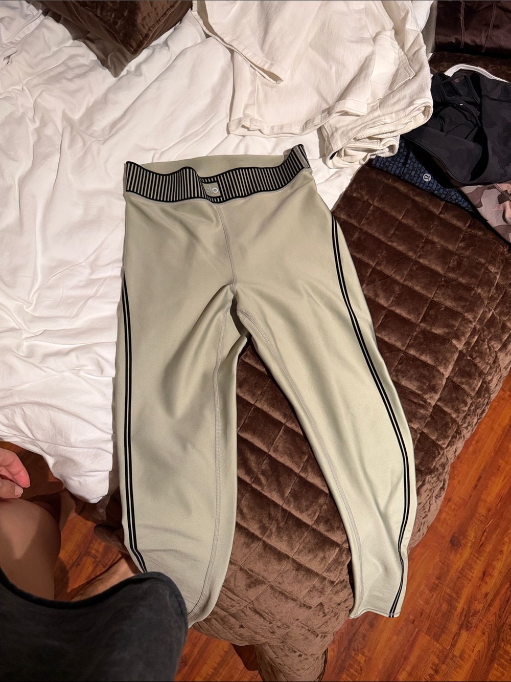 ALO Yoga leggings in Light Green with Black Trim